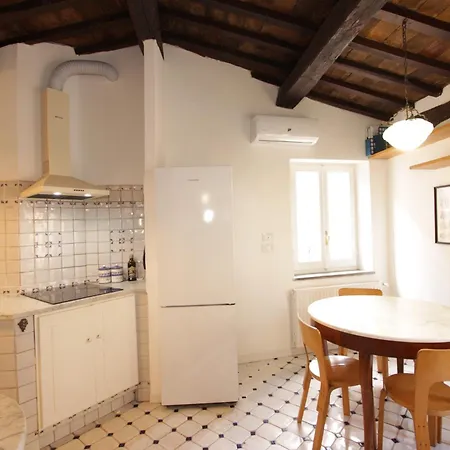 Sora Flat アパート *